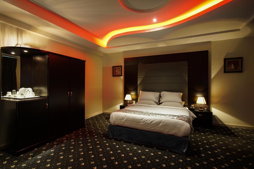 Rose Oasis Hotel ナジュラーン エクステリア 写真