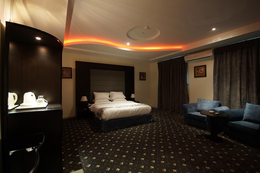 Rose Oasis Hotel ナジュラーン エクステリア 写真