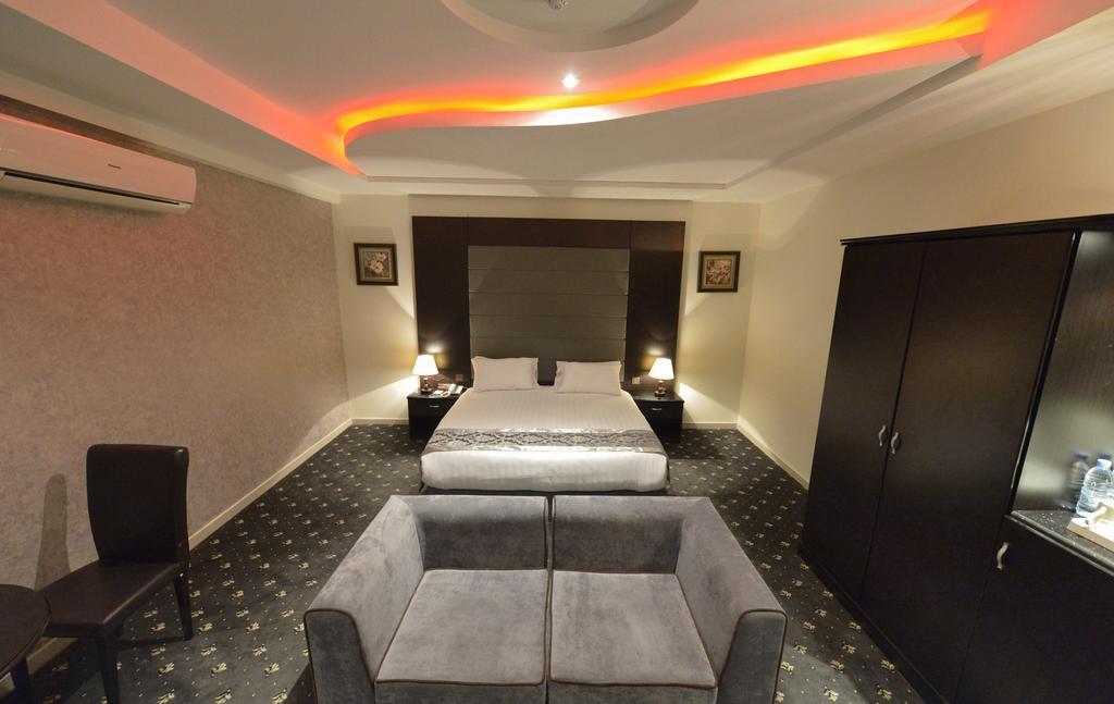 Rose Oasis Hotel ナジュラーン エクステリア 写真