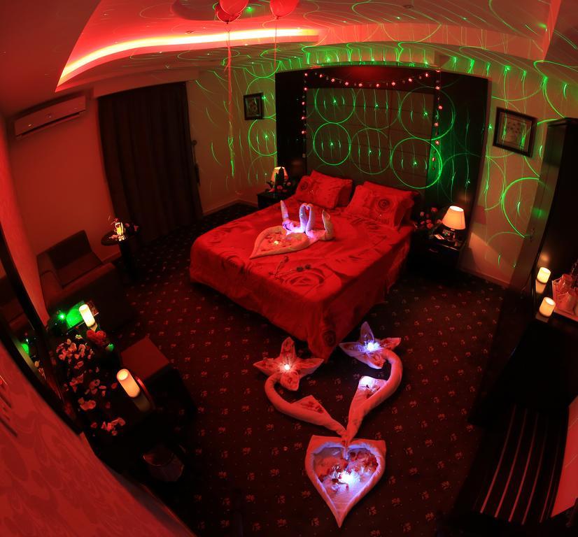 Rose Oasis Hotel ナジュラーン エクステリア 写真