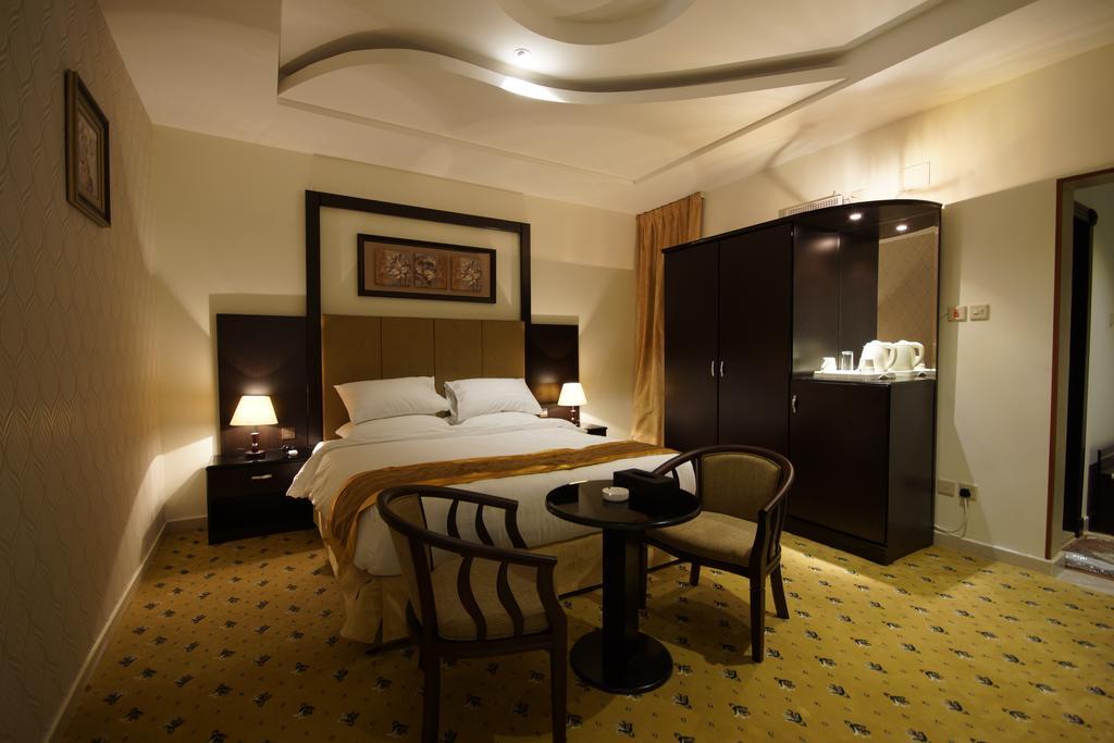 Rose Oasis Hotel ナジュラーン エクステリア 写真